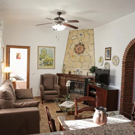 Tipica Andaluza, Wifi,piscina, Barbacoa, Aire Acondicionado, 5min Centros * Alhaurín el Grande